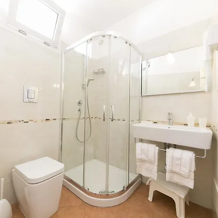Lewisrooms Domo 2* Cagliari